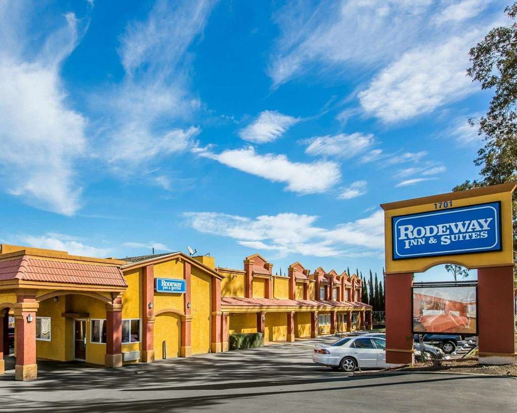 Rodeway Inn & Suites Corona - photo 3