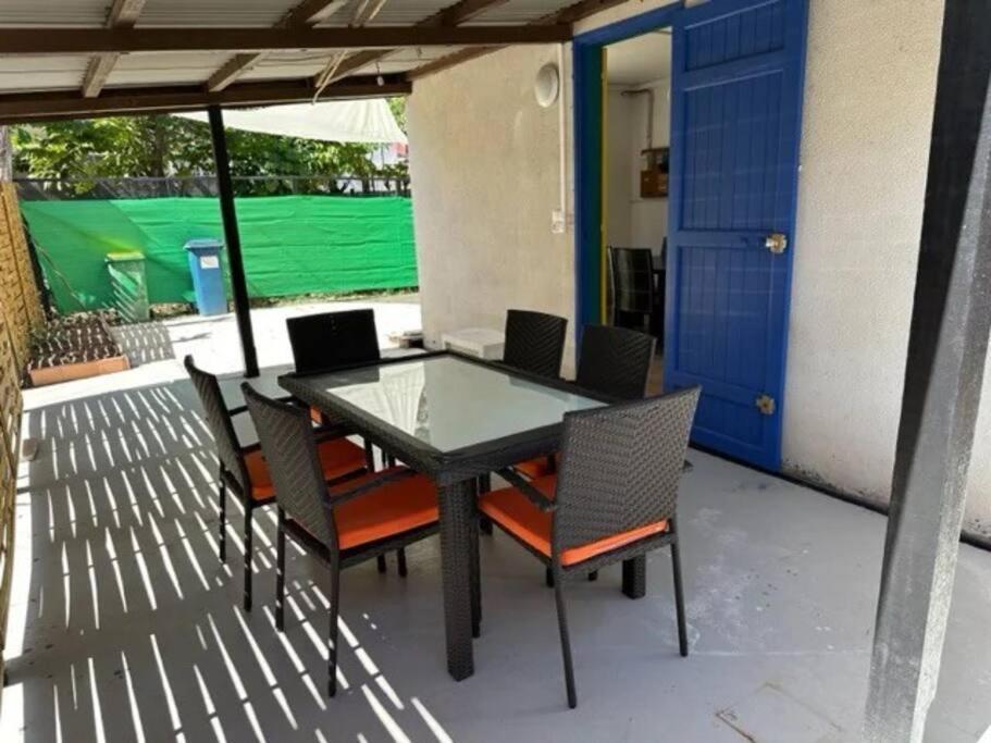 Maison Dory à 2 min de la plage de la Saline — 4-Star Luxury Hotel in Saint-Paul, Réunion