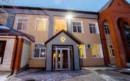Hotel Krasnyi Podsolnukh — hotel in Alekseyevka