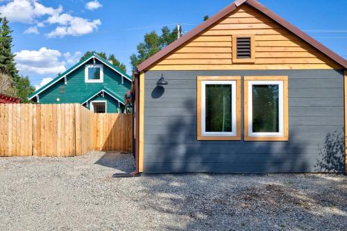 CB Cozy Alaskan Getaway Minutes from Downtown — 4-Star Luxury Hotel in Marriott-Slaterville, United States