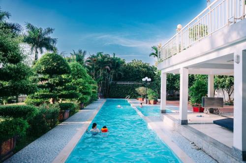 Villa Hồ Đồng Quýt Venuestay — 4-Star Luxury Hotel in Luong Son, Vietnam