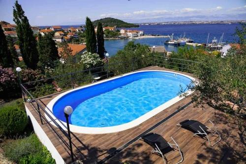 Apartment in Kali with Sea View Balcony Air Conditioning Wi Fi — 4-Star Luxury Hotel in Kali, Croatia