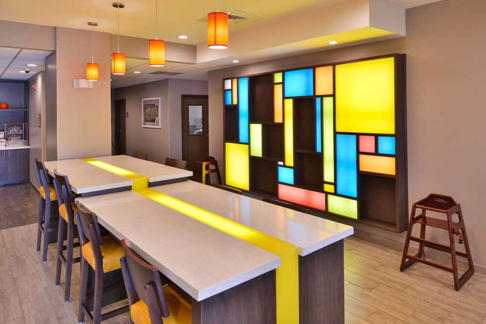 TownePlace Suites by Marriott Laplace - photo 4