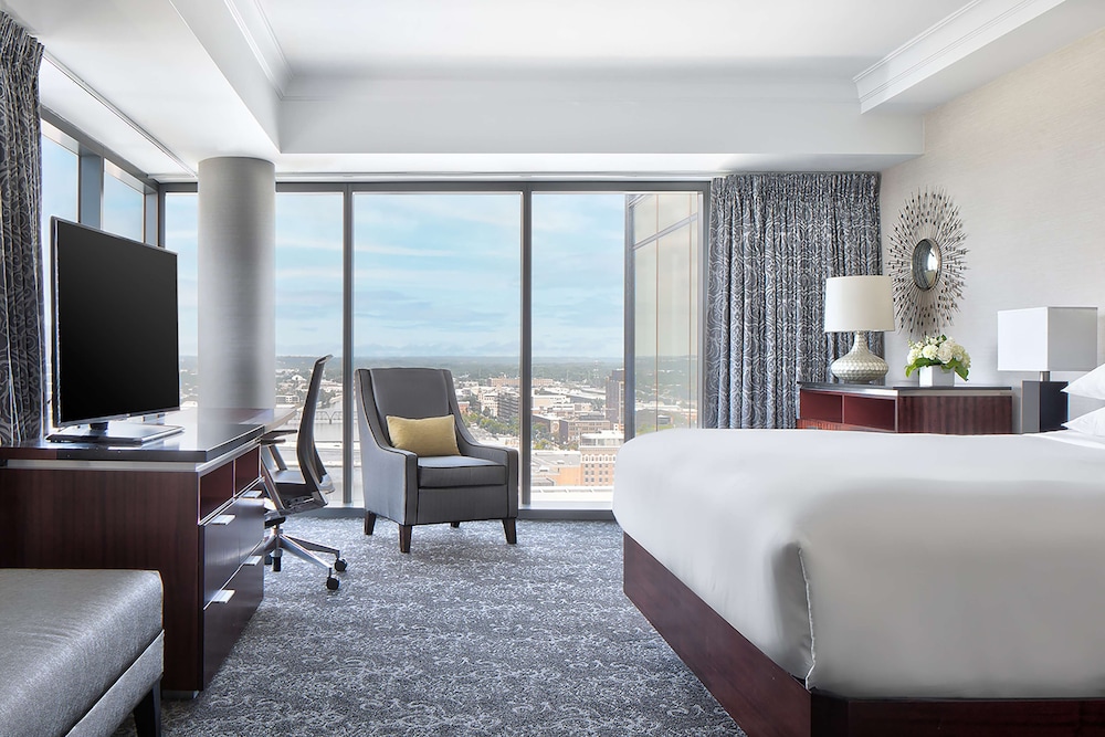 Amway Grand Plaza Curio Collection by Hilton - photo 16