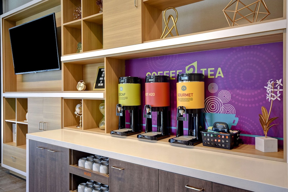 Home2 Suites by Hilton Boston South Bay - photo 3