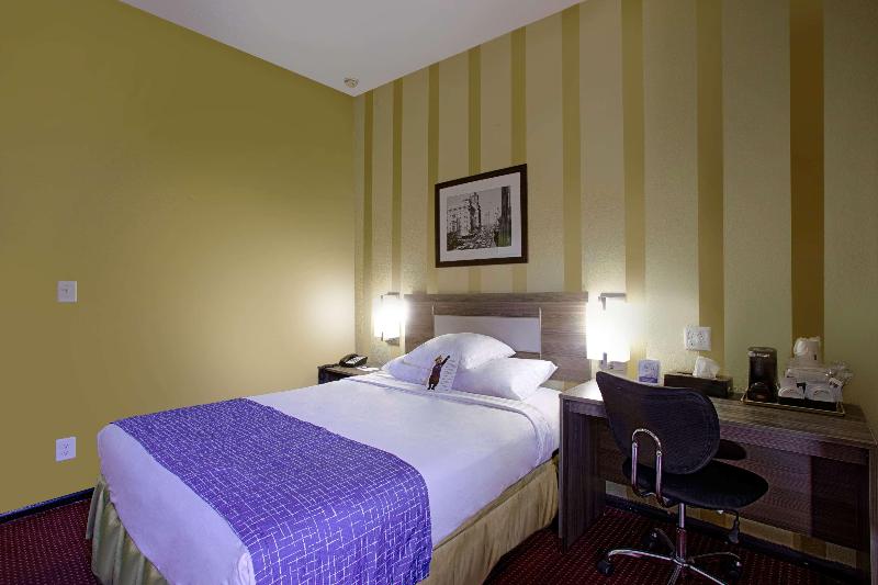 Travelodge by Wyndham Phoenix Downtown - photo 52