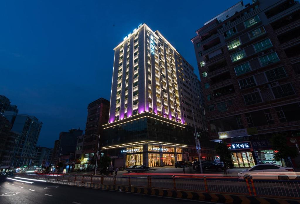 Lavande Hotels Heyuan Longchuan County Laolong Town in Heyuan, People's Republic of China