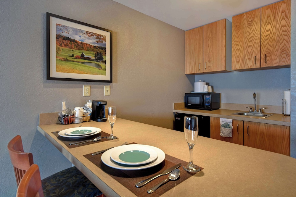 Hampton Inn Rutland - photo 29
