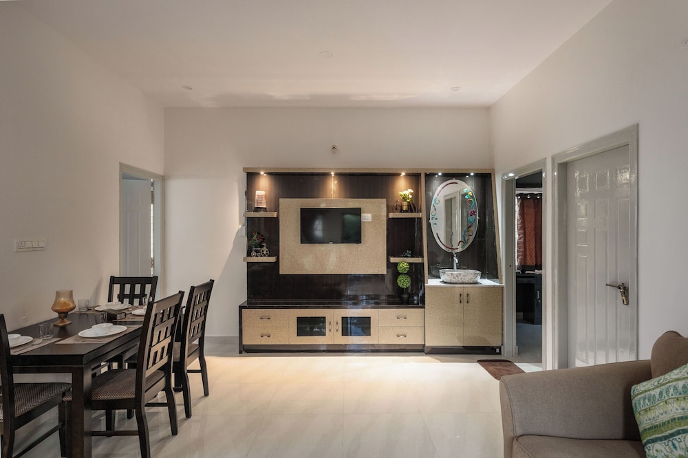 Galleria Home by Red Olive 3BHK Yelahanka — 4-Star Luxury Hotel in Yelahanka, India