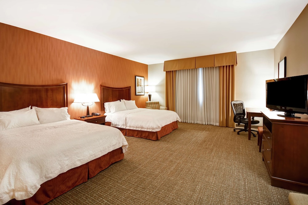 Hampton Inn & Suites Folsom - photo 16