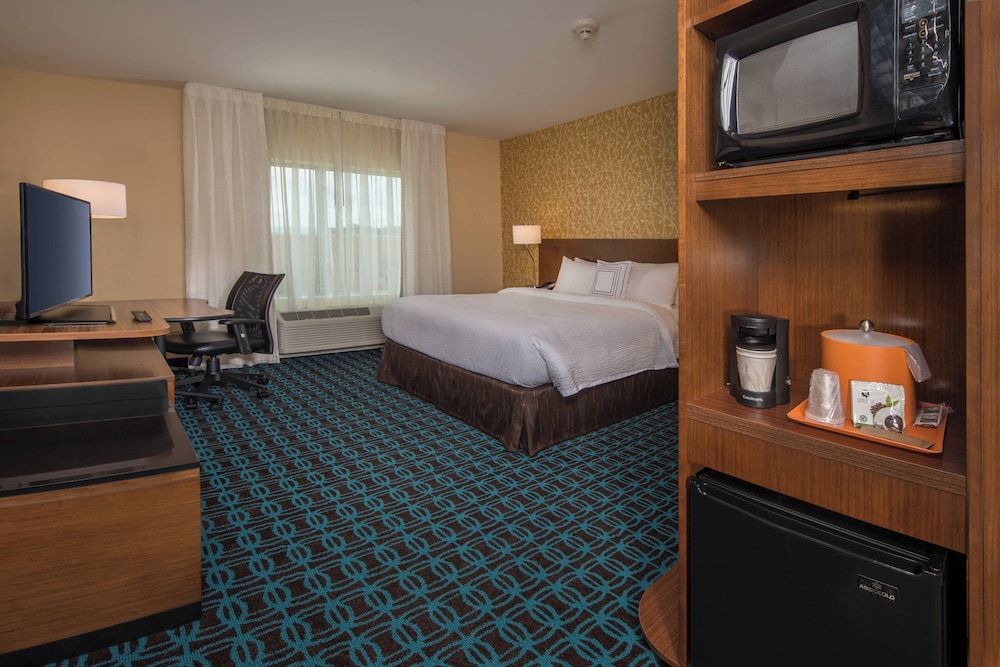 Fairfield Inn and Suites by Marriott Washington - photo 5