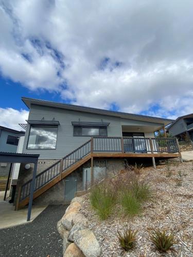 Bivouac in Jindabyne, Australia