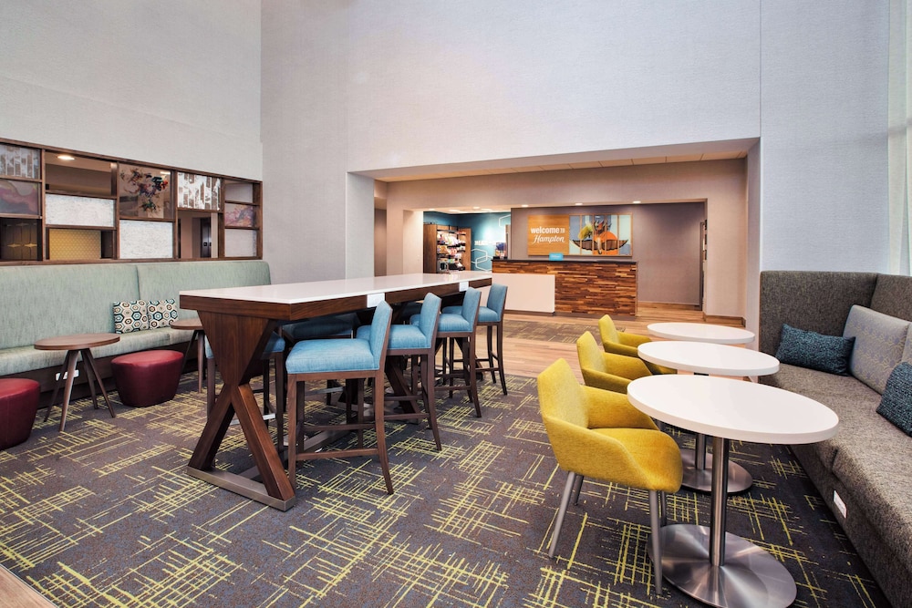Hampton Inn & Suites by Hilton Indianapolis South Greenwood - photo 3
