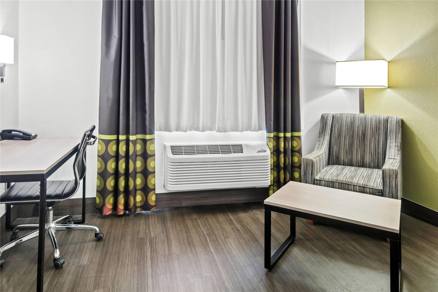 Super 8 by Wyndham Weatherford - photo 33