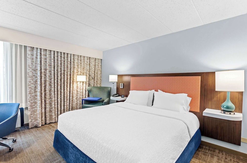 Hampton Inn Chicago Naperville - photo 6