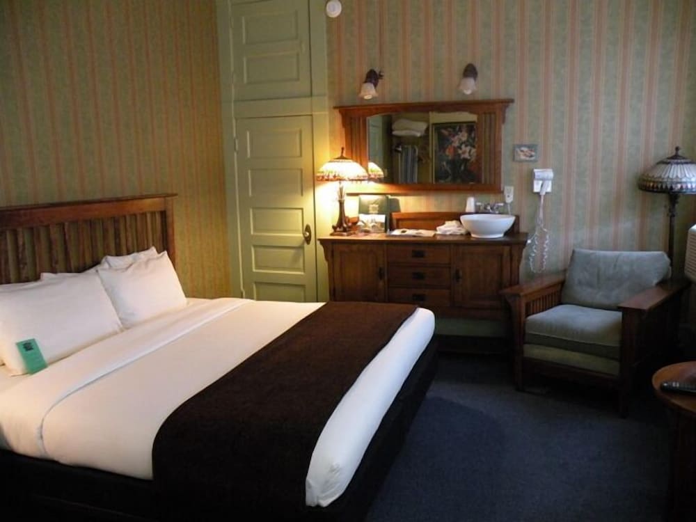 Basin Park Hotel and Spa - photo 8