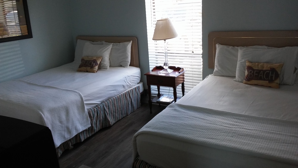 Pineapple Villas on Laguna Beach - photo 15
