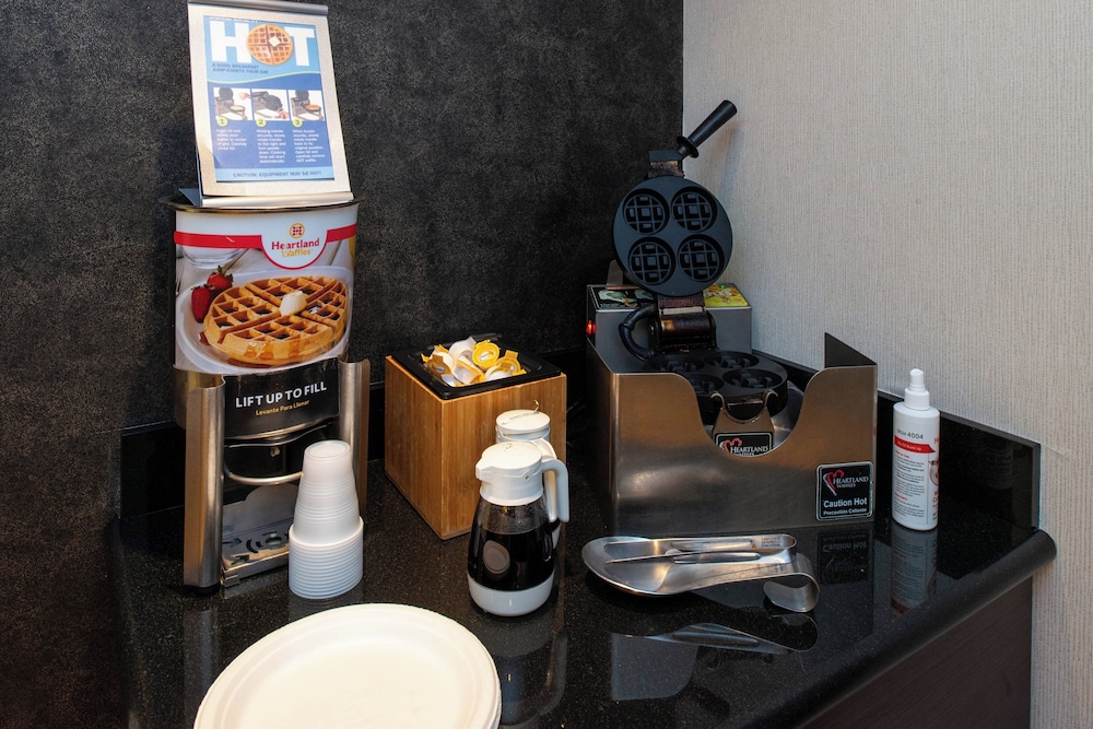 Fairfield Inn & Suites Cedar Rapids - photo 50