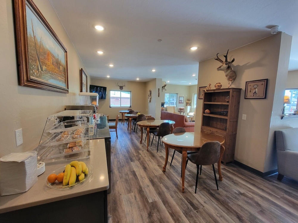 Wagon Wheel Hotel - photo 50