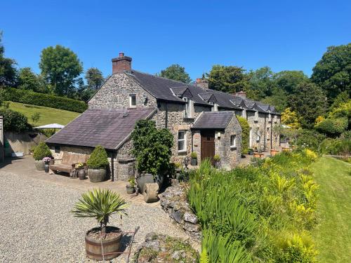 Fiddlers Green Cottage Tenby — 4-Star Luxury Hotel in Pembroke, United Kingdom
