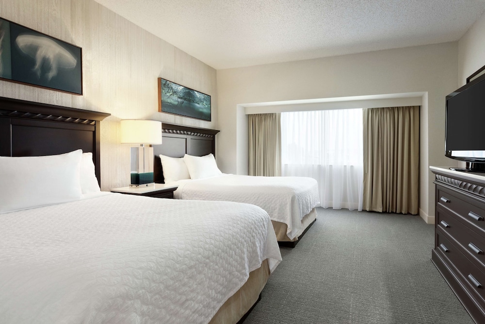 Embassy Suites by Hilton Monterey Bay Seaside - photo 20
