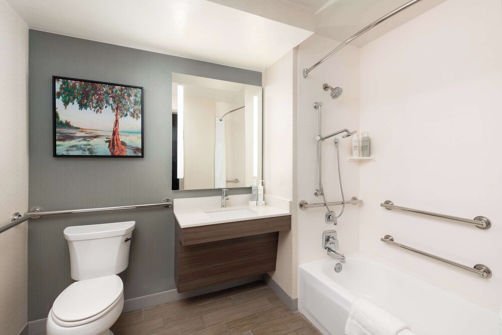 Hilton Garden Inn Tallahassee - photo 21