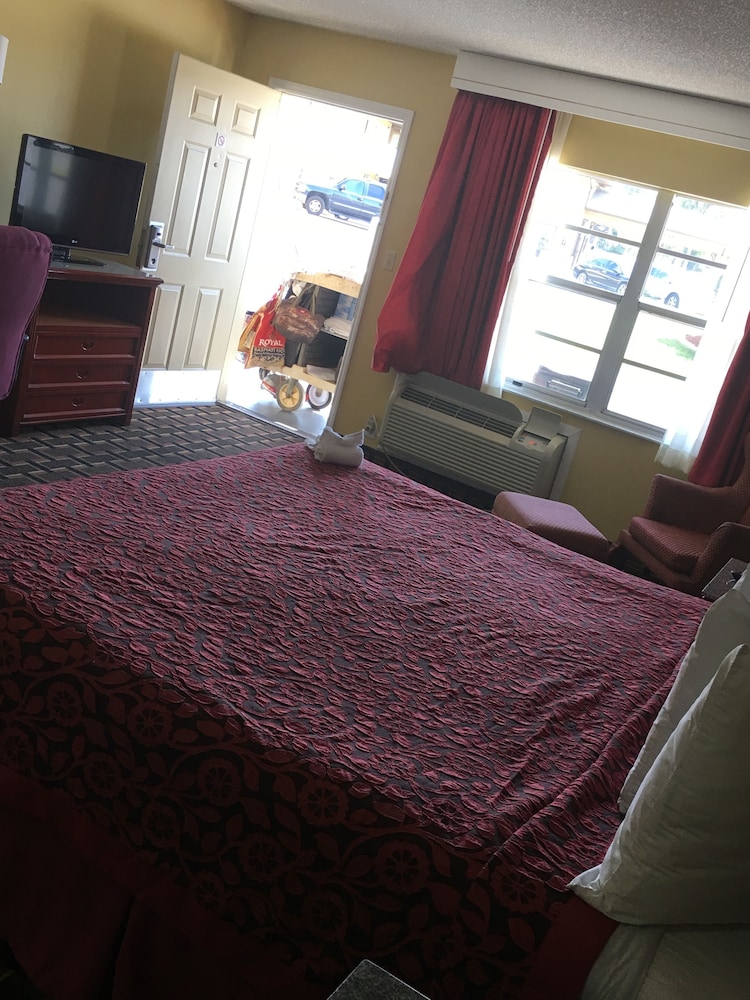 Blue Spring Inn Orange City - photo 23