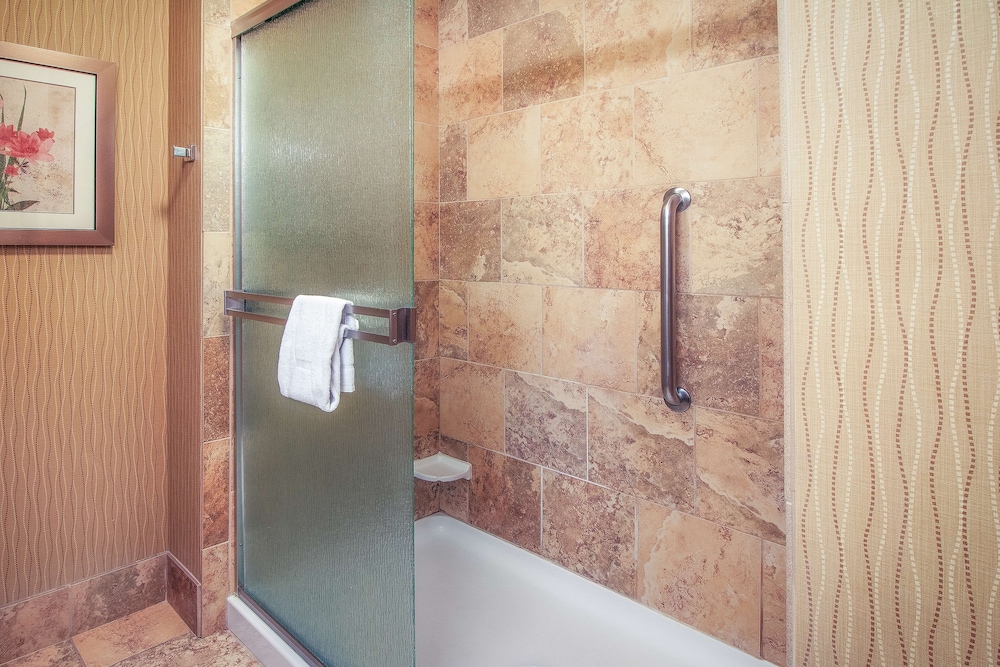 Hampton Inn Oxford Miami University Area - photo 16