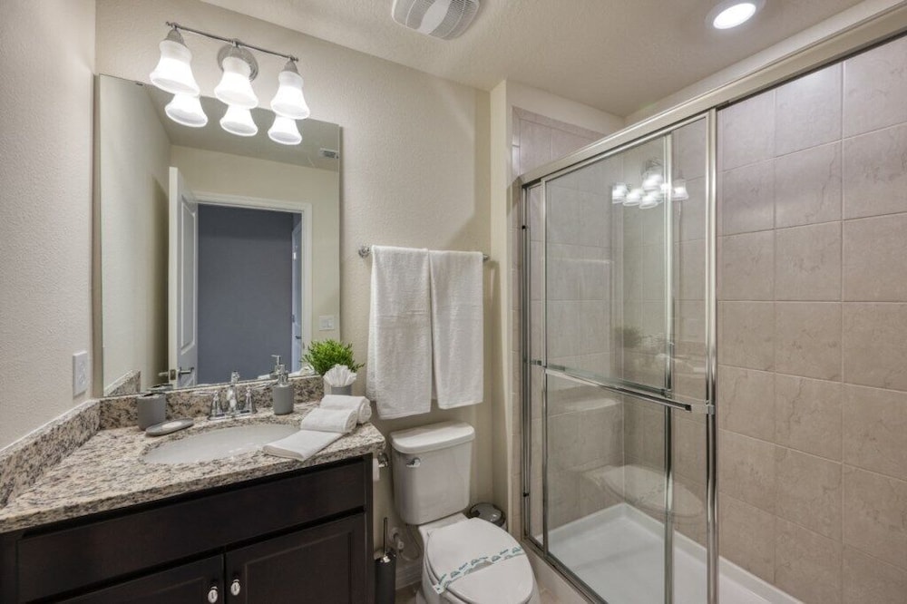 NEW 5 Bdrm Windsor Island Resort - photo 26