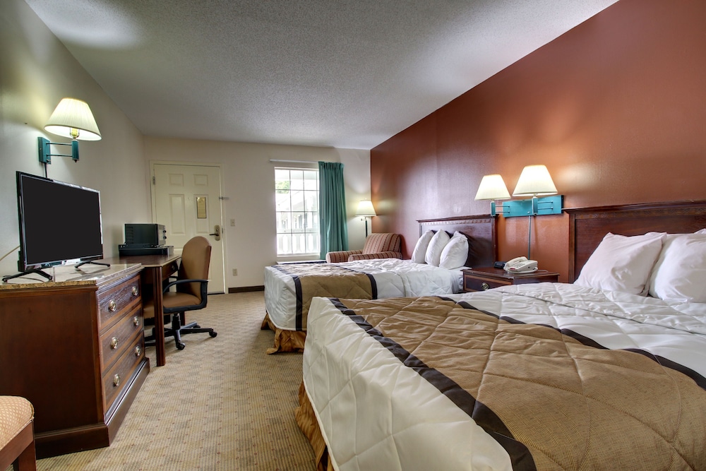 Key West Inn Lafayette - photo 6