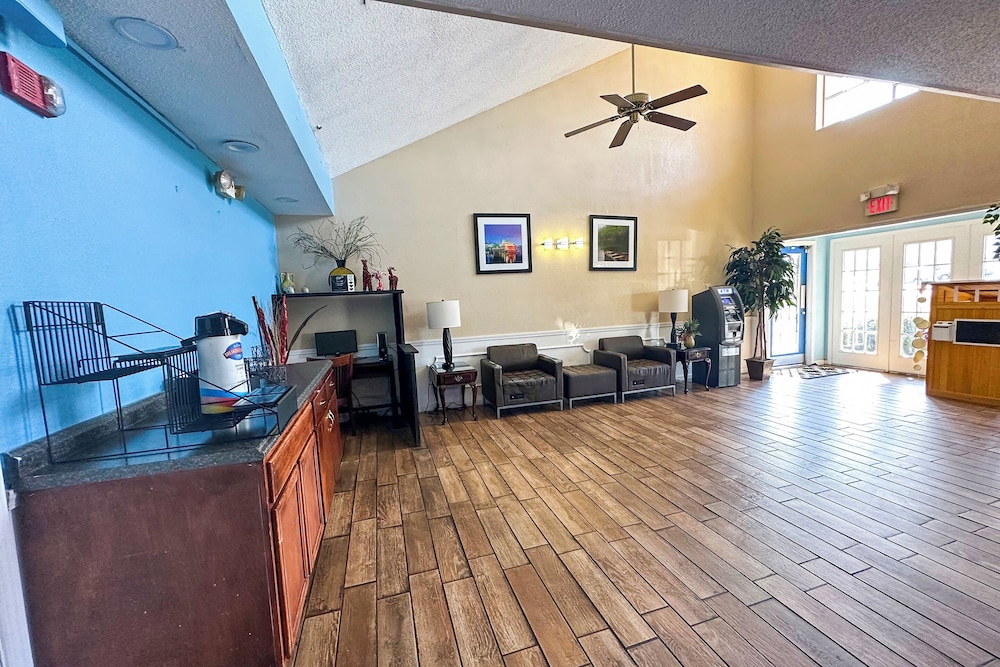 Bonita Lakes Inn by Capital O Meridian I20 - photo 3
