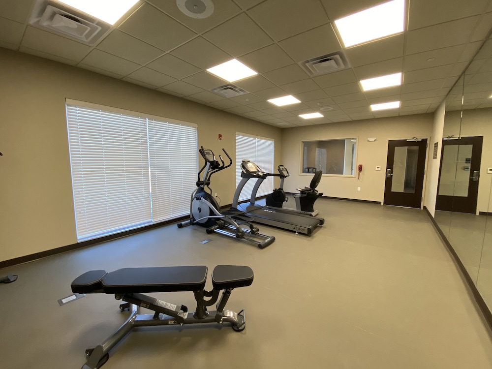 MainStay Suites Great Falls Airport - photo 16