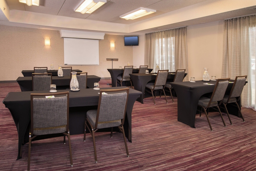Courtyard by Marriott Washington Dulles Airport Chantilly - photo 26