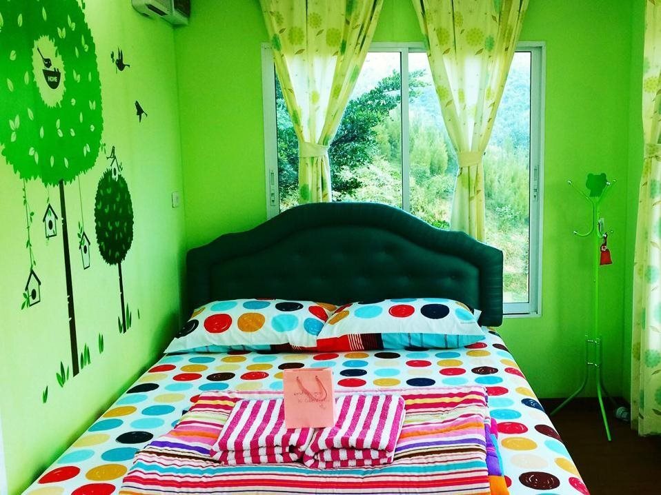 Hi Cube Resort in Suan Phueng, Thailand