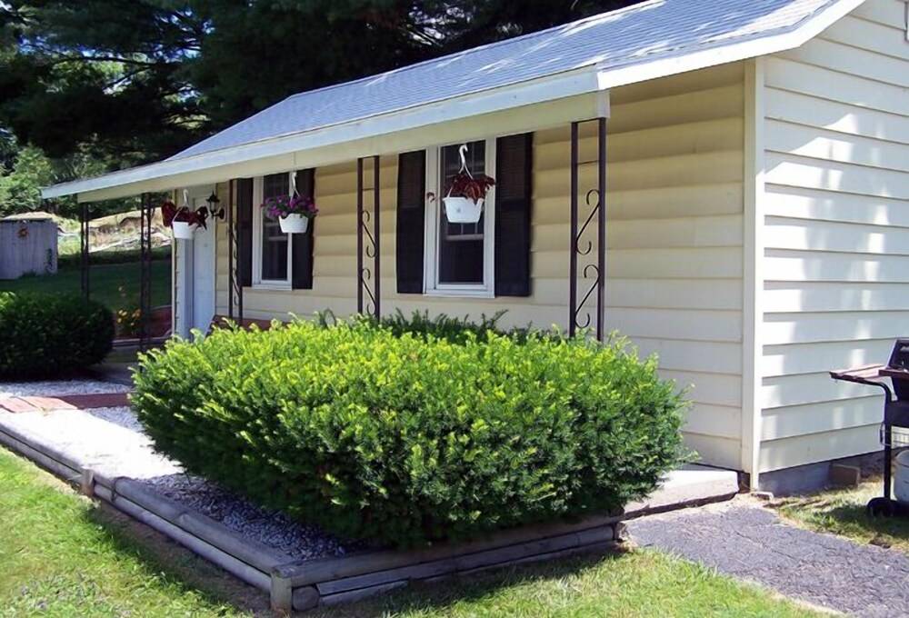 The Weathervane Motel - photo 24