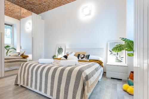Piazza Statuto Charming Loft Superior GrandMaison — 4-Star Luxury Hotel in Turin, Italy