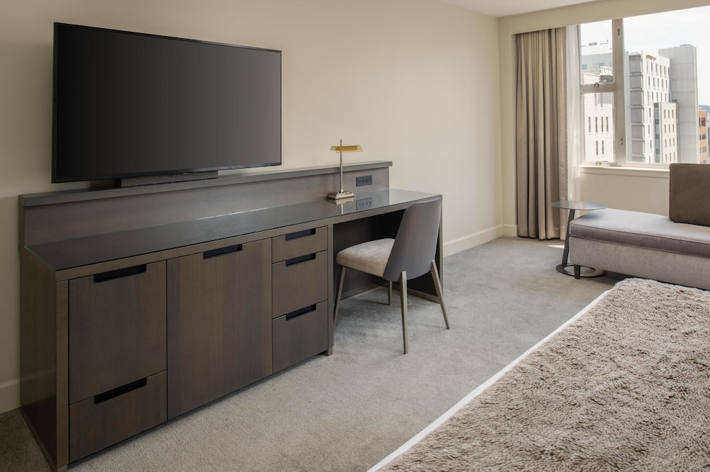 The Benson Portland Curio Collection by Hilton - photo 24