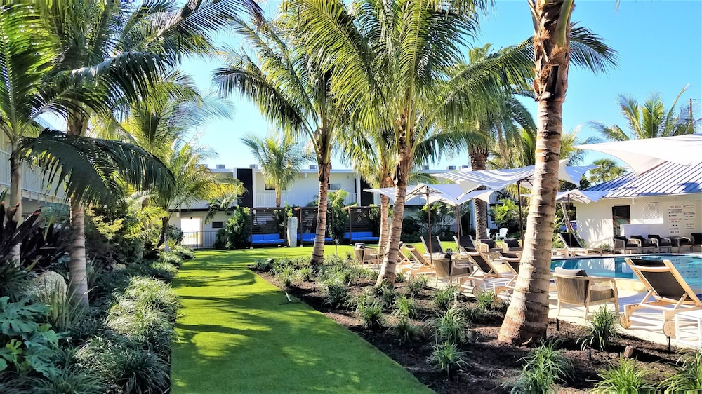 Bali Hai Beachfront Resort and Spa - photo 59