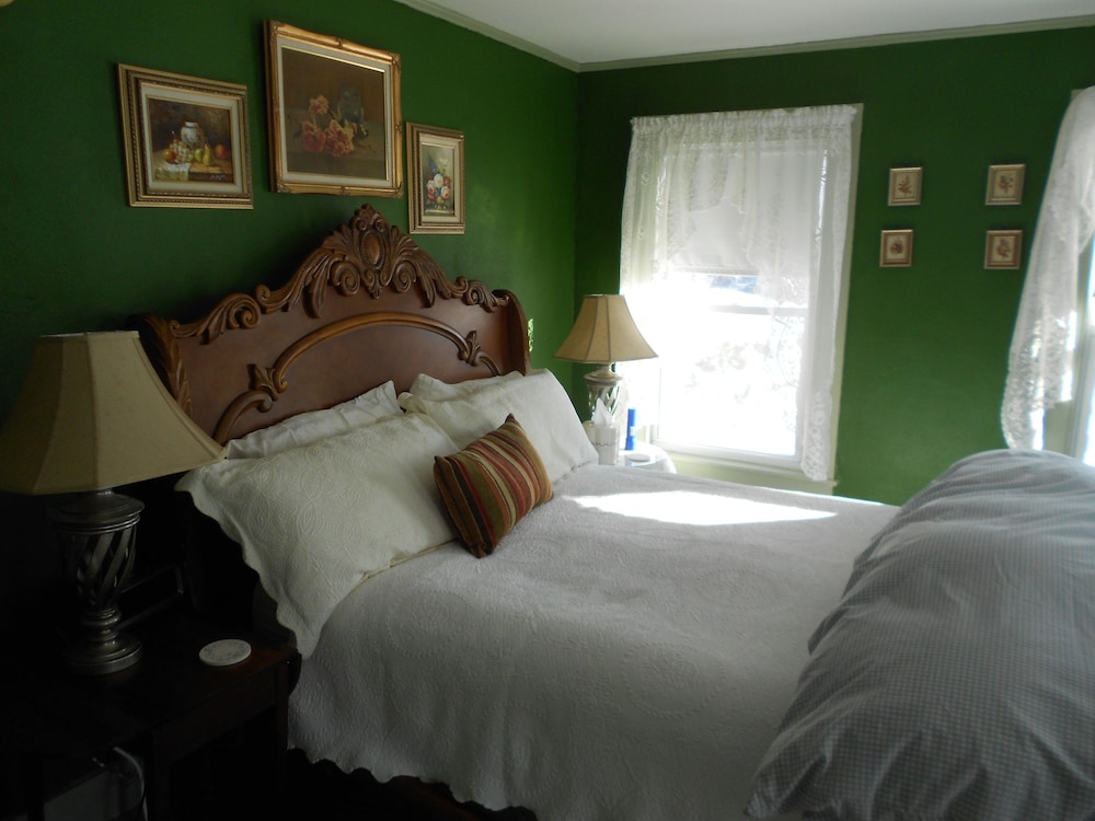 Eastman Inn - photo 17