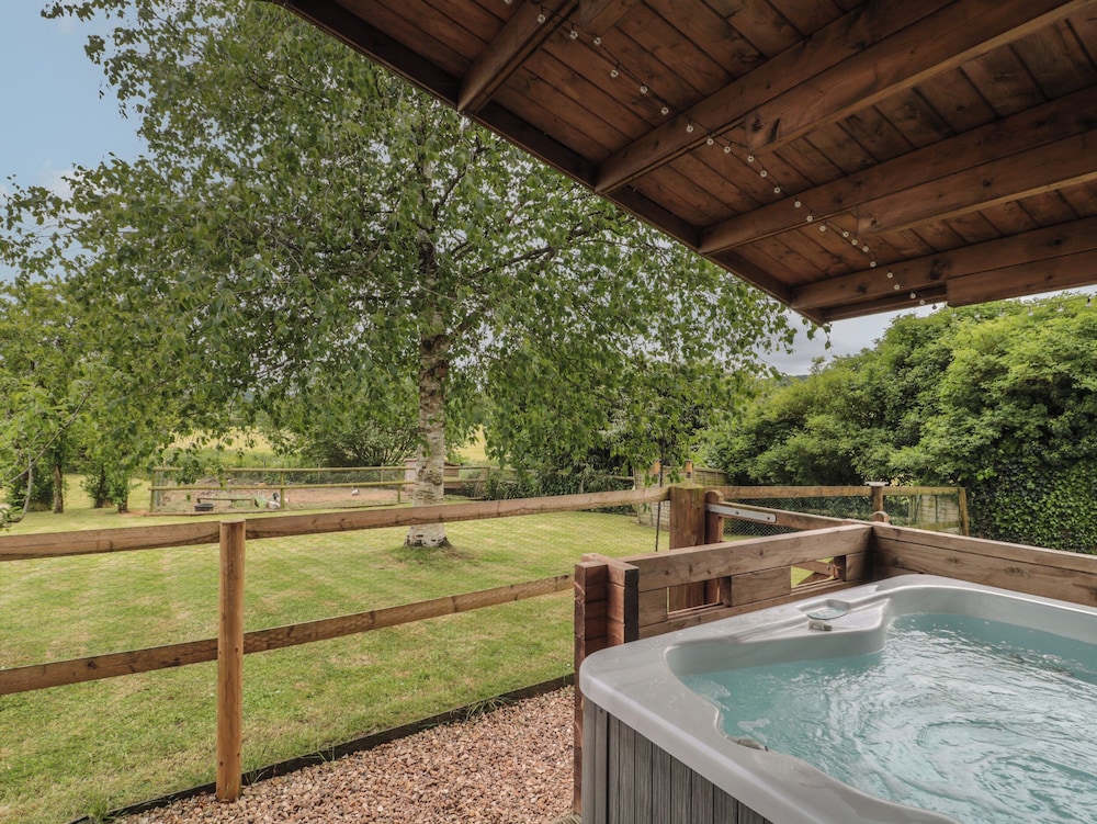 Pigsfoot Lodge — 4-Star Luxury Hotel in Tiverton, United Kingdom