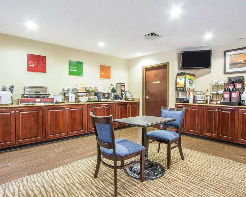 Comfort Inn Poplar Bluff North - photo 29