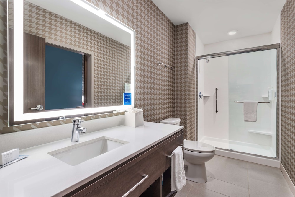 Home2 Suites by Hilton Cedar Rapids Westdale - photo 21