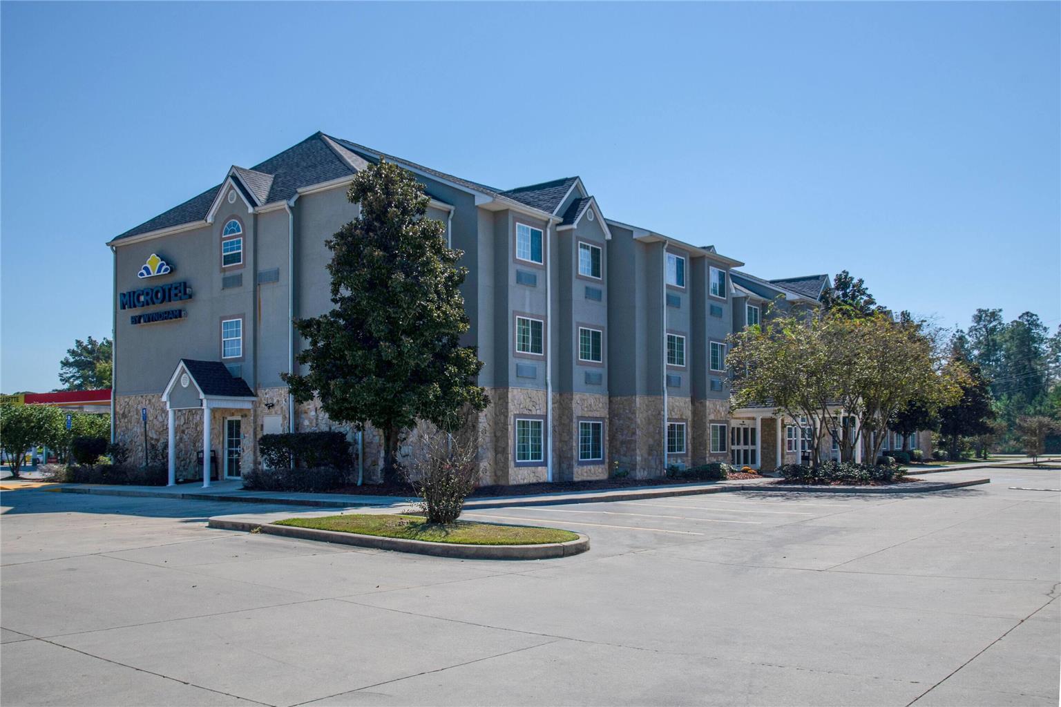 Microtel Inn & Suites by Wyndham Pearl River Slidell - photo 2
