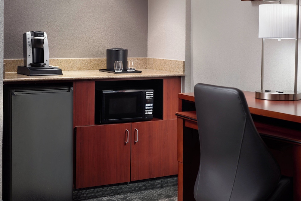 Courtyard by Marriott Atlanta Airport South Sullivan Road - photo 8