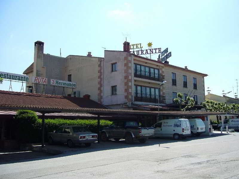 Tres Hermanos - last minute hotel in Boceguillas
