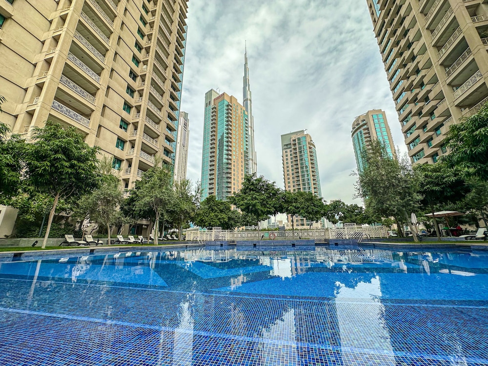 Dream Inn 29 Bouelvard Tower 2 with Private Terrace 2 Bedroom in Dubai, United Arab Emirates
