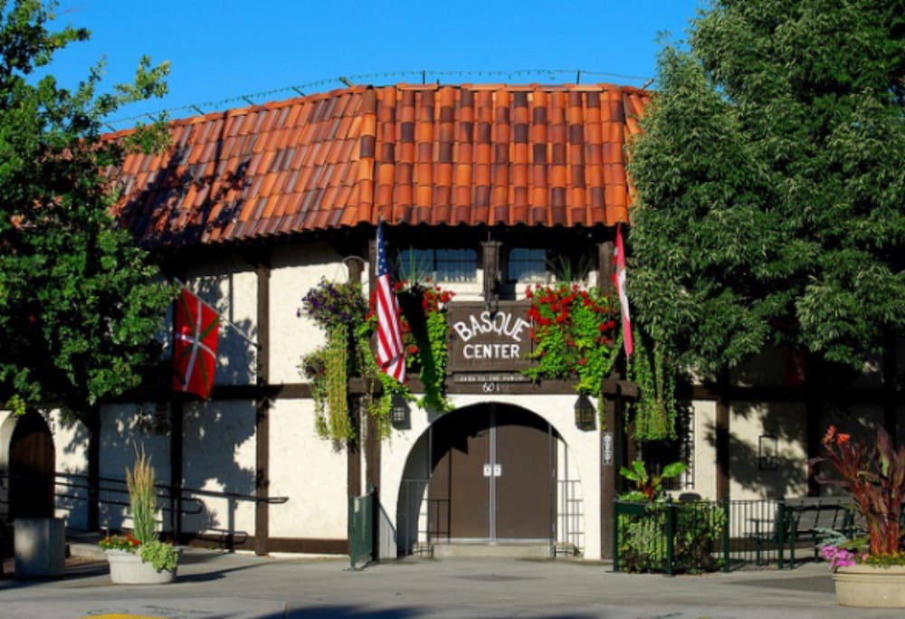 Holiday Inn Express Boise University Area by IHG - photo 94