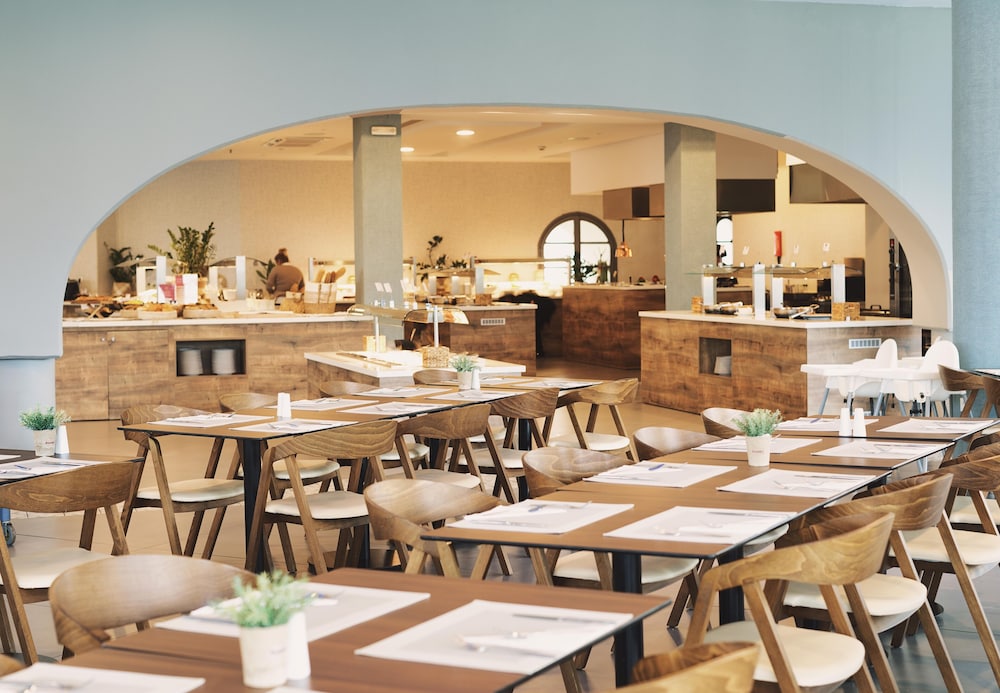 מזון ומשקאות