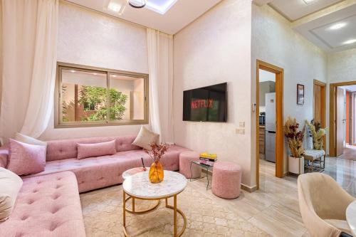 Stylish Cozy Appartement in marrakech with Pool — 4-Star Luxury Hotel in Marrakesh, Morocco