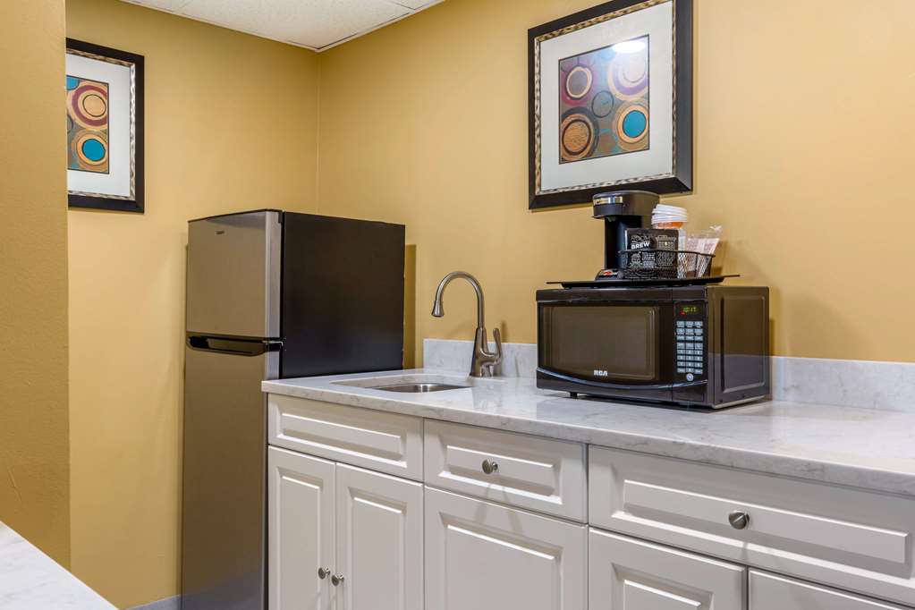 Quality Inn Old Saybrook Westbrook - photo 26